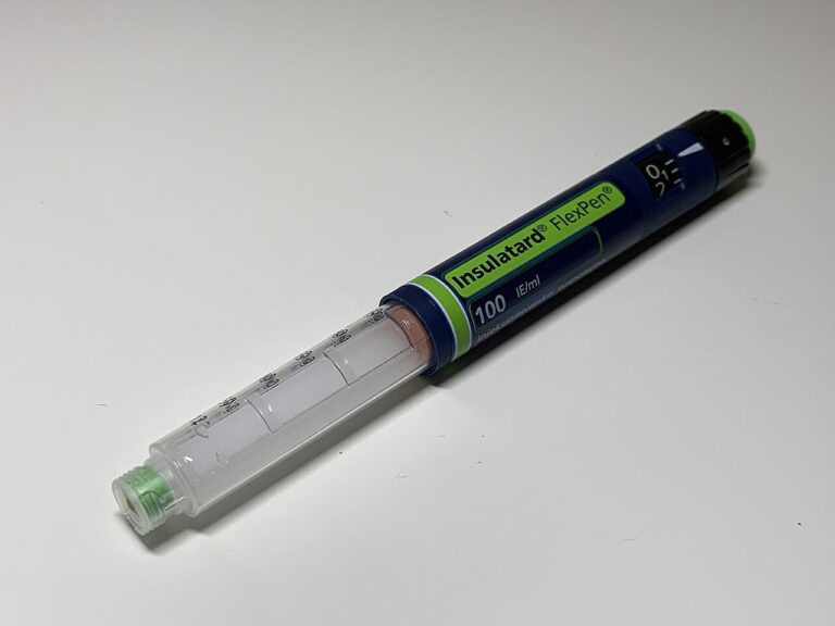 Penna per insulina verde per la gestione del diabete di tipo 2